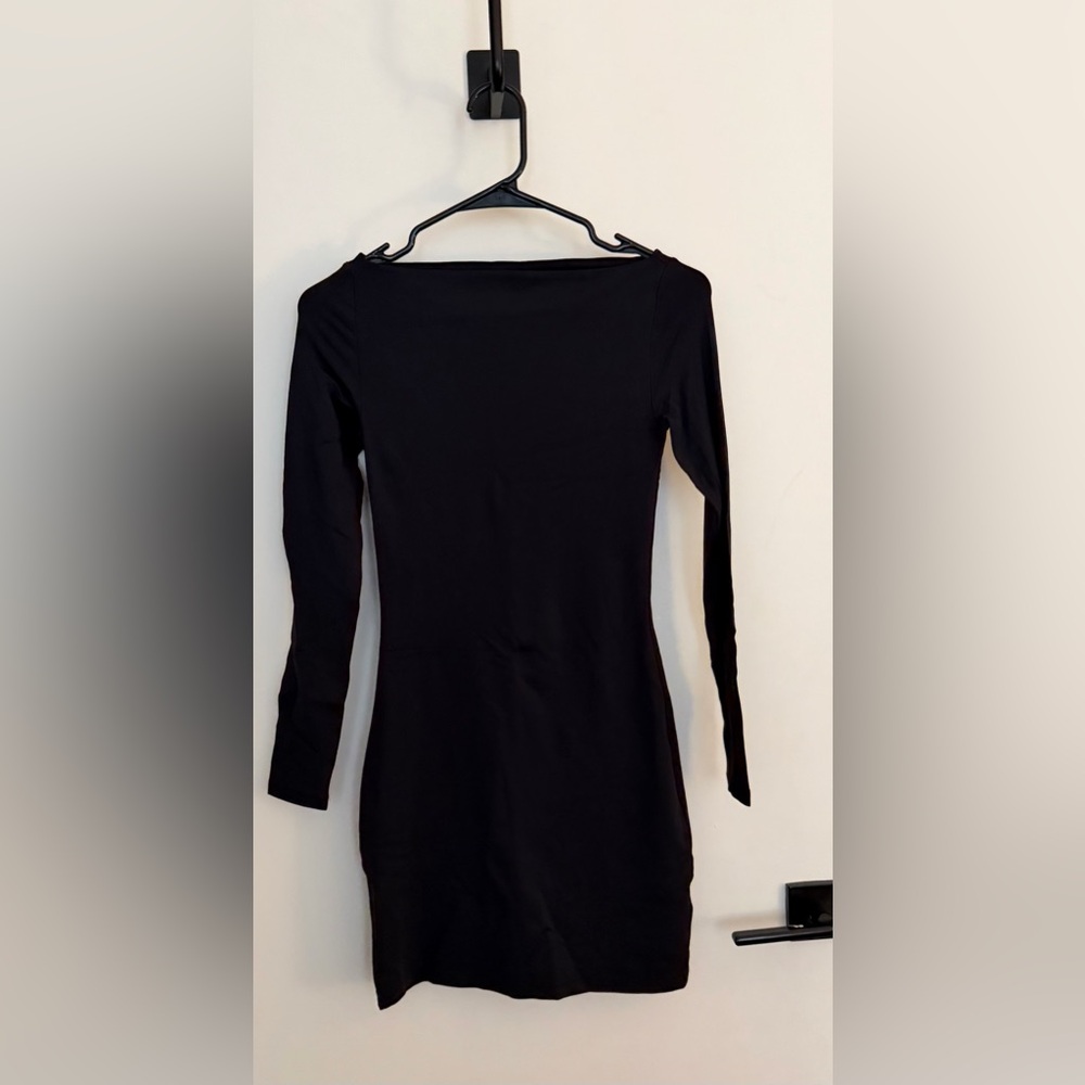 Aritzia Classic Black Long Sleeve Dress